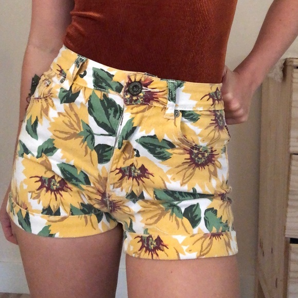 NWOT Sunflower shorts - Picture 5 of 5